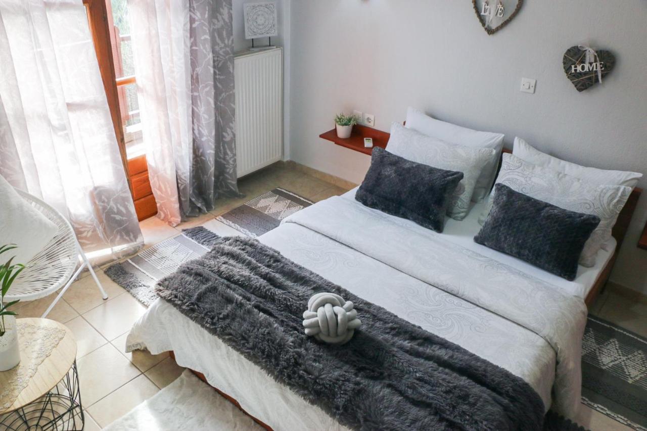 Villa Evgenia Ierissos Eksteriør billede